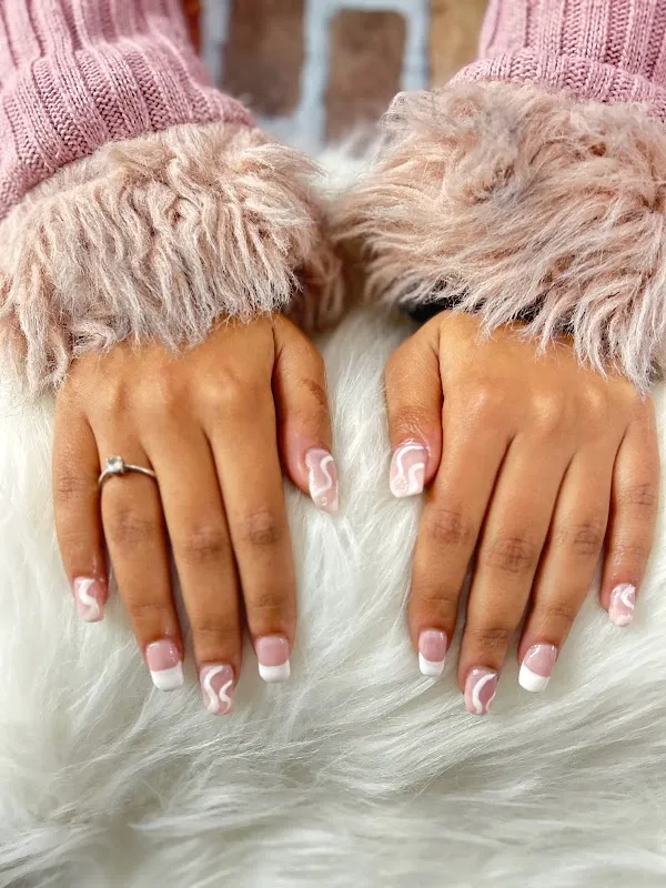 La Vida Unisex Salon – Hair | Beauty | Makeup | Nail Care