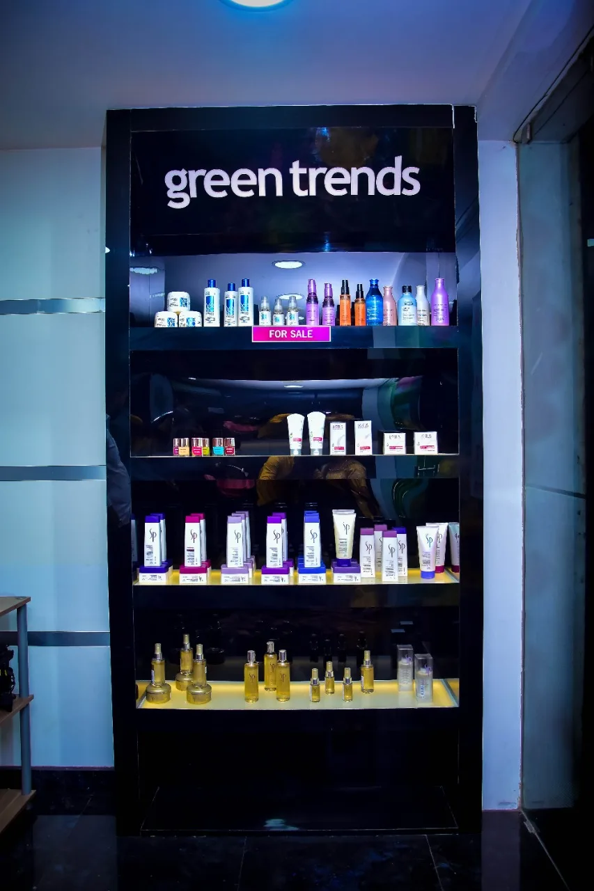 Green Trends Unisex Hair & Style Salon Selaiyur
