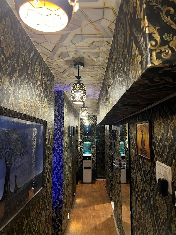 Royal Tree Spa In Kandivali East