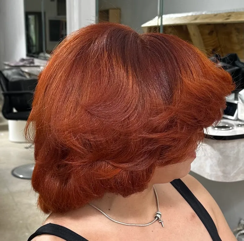 Alfas Fabulous Hair Salon