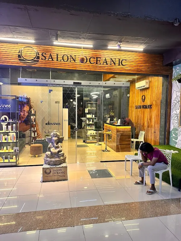Salon Oceanic