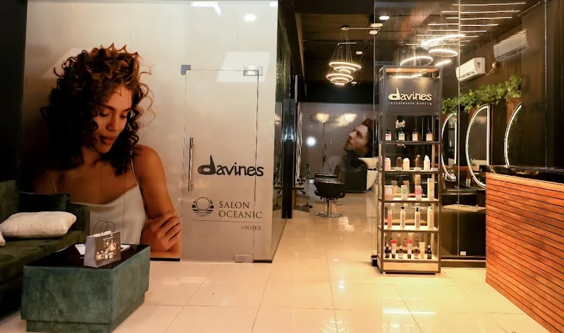 Salon Oceanic