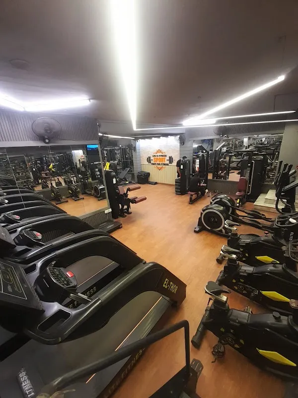 Fit 24 Fitness Club