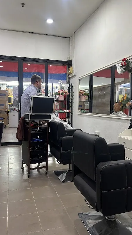 Fiyoni Hair Salon