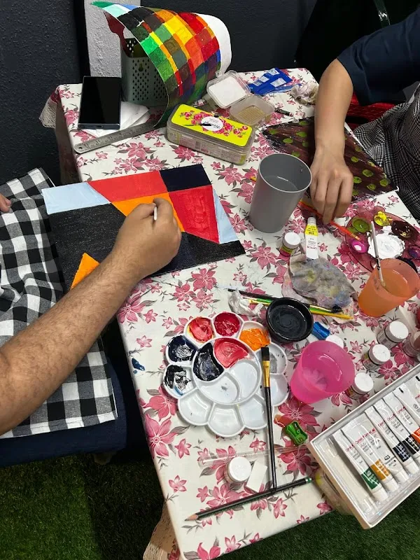Fabrizo - Creative Art & Craft Lounge