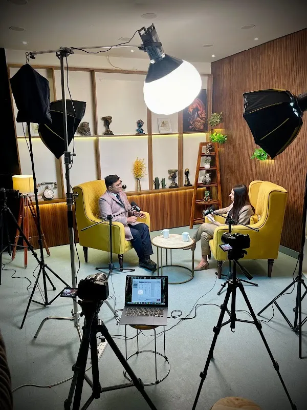 The Flying Kite Studios | Podcast Studios Gurugram