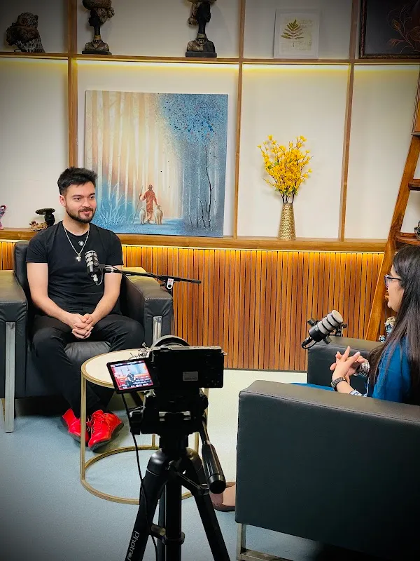 The Flying Kite Studios | Podcast Studios Gurugram