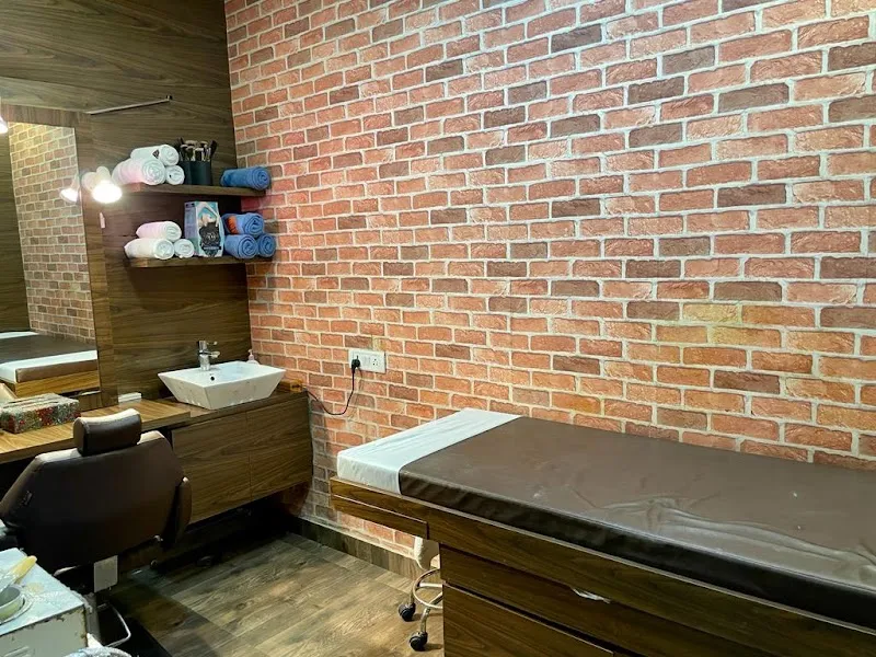 IDENTITY SALON Ex Jawed Habib Hair & Beauty Salon