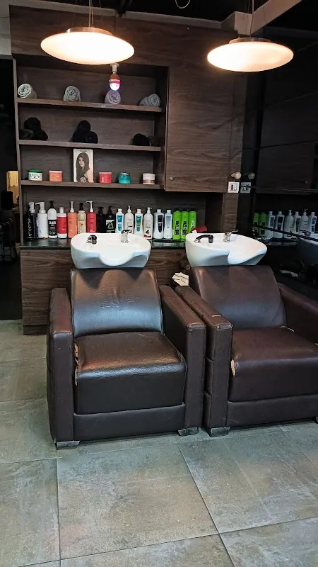 IDENTITY SALON Ex Jawed Habib Hair & Beauty Salon