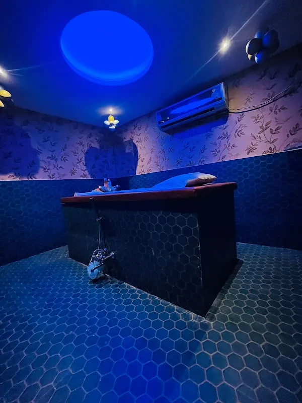 RoseMary Spa Cum Saloon