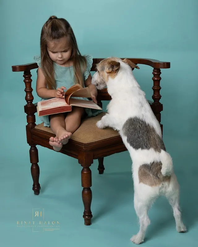 Rinat Halon Photography Communication