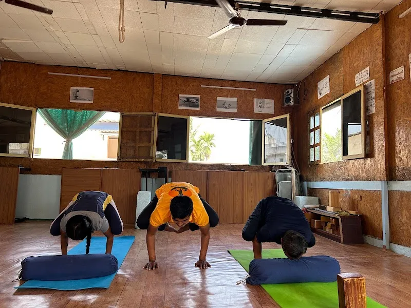 Sankalp Yogalay AAYI yoga institute