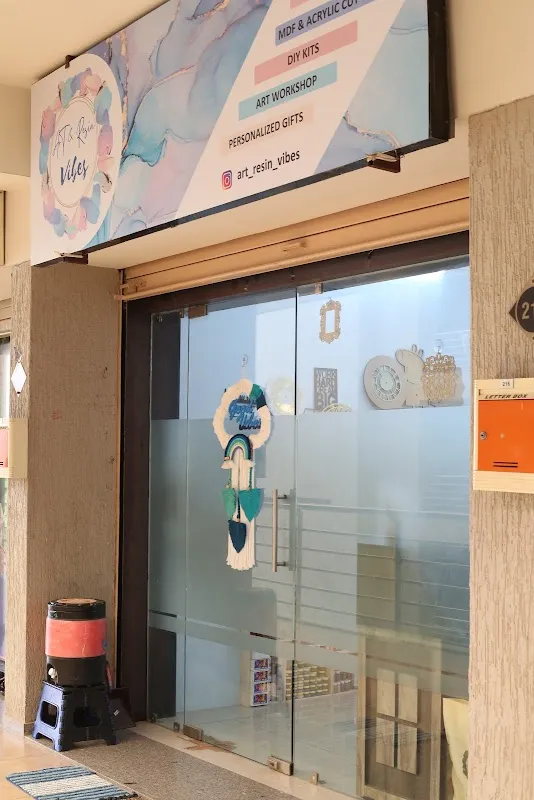 Art & Resin Vibes | Flower Preservation | Resin Art Workshop | Name plates