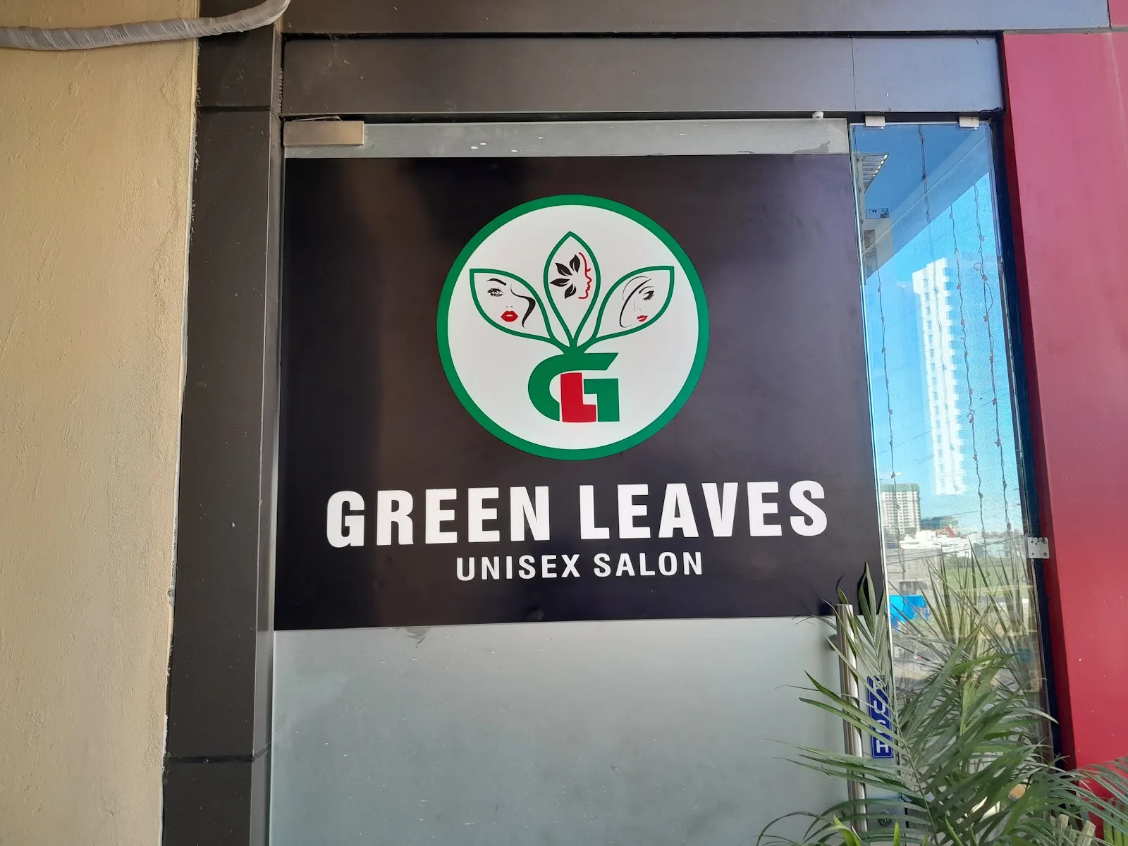 Green Leaves Unisex Salon