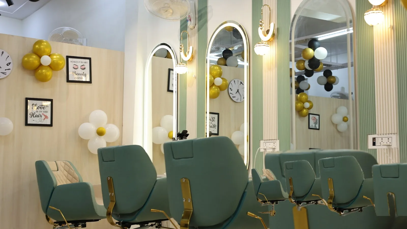 VT Luxury Unisex Salon
