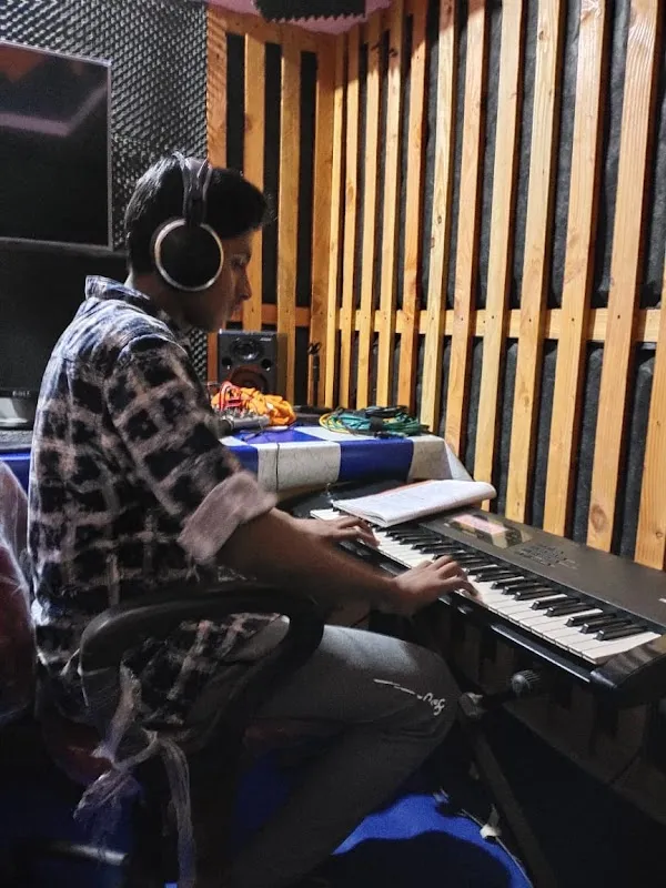 S G STUDIOS