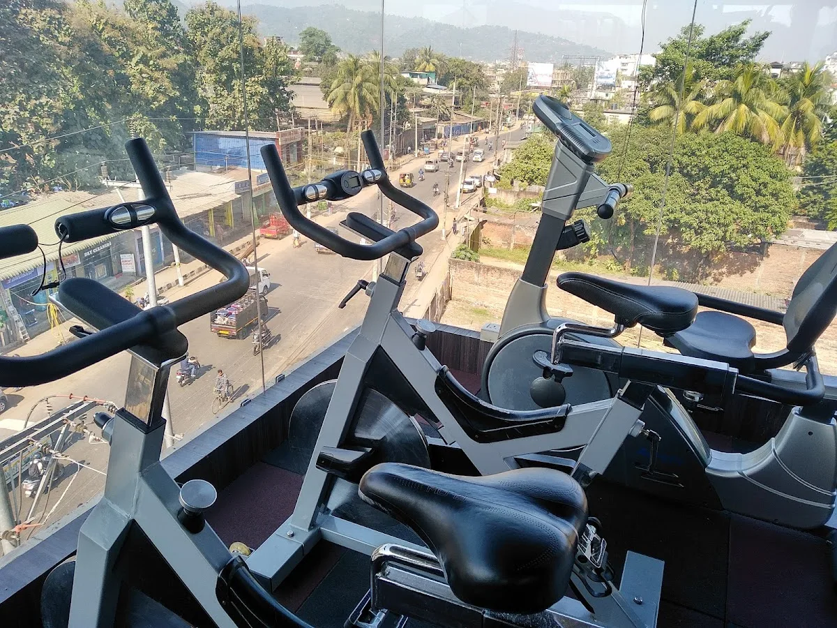 IRON FITNESS GYM
