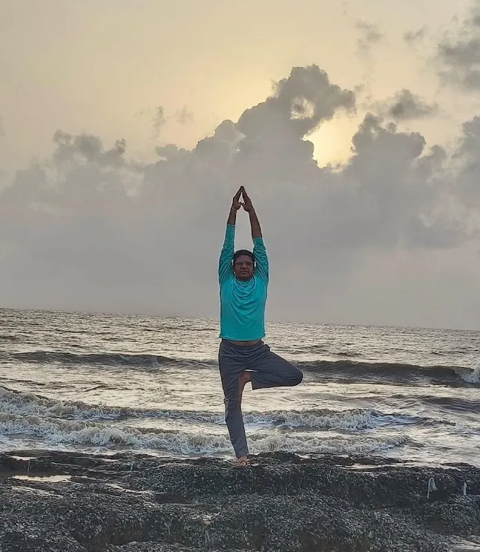 Chintan Yoga trainer
