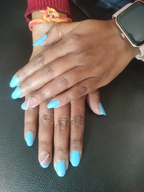 Lakme Salon in GMS Road,Dehradun