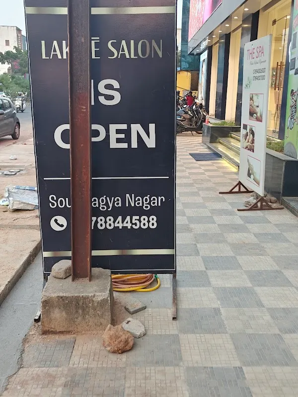 Lakme Salon in Saubhagya Nagar,Bhubaneswar