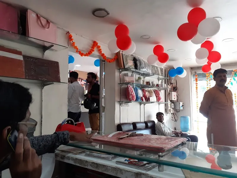 G.L. Digital Colour Lab & Studio