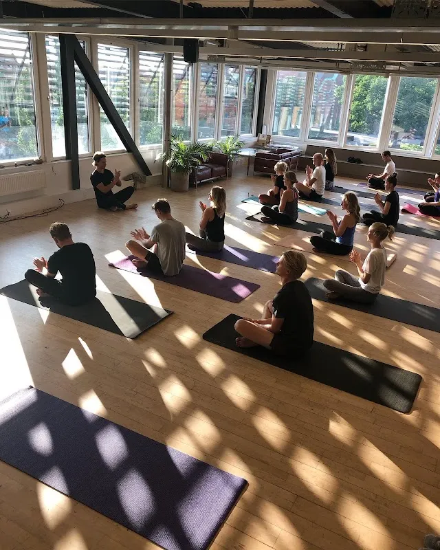 Yoga med Dag
