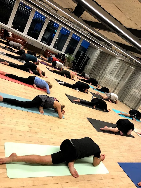 Yoga med Dag