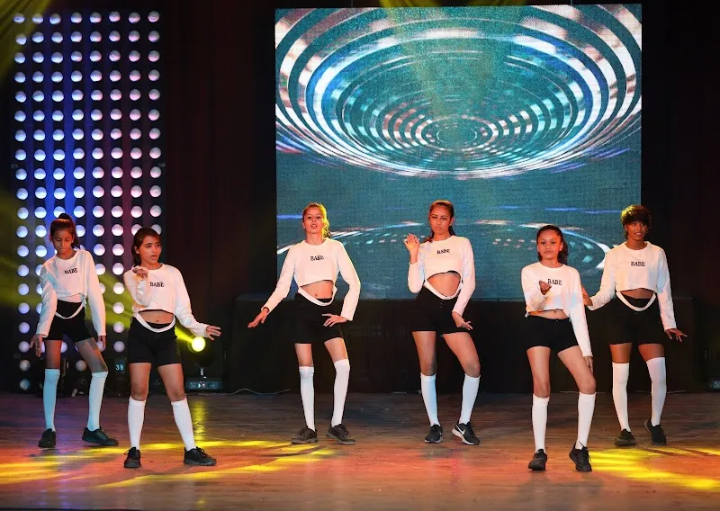 Unstoppable Dance Studio & Events Ahmedabad Best Dance Class & Best Gymnastics & Best Wedding Choreographer