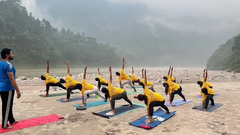 Arya Power Yoga Academy | Best Yoga Studio in Delhi