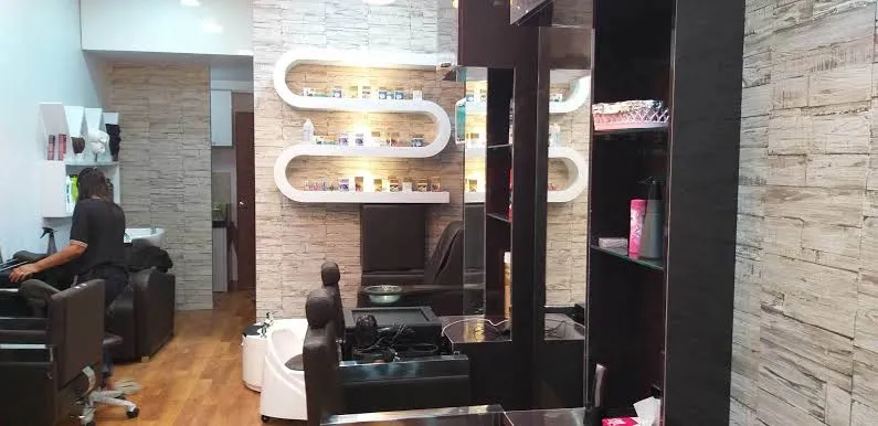 Siren Salon And Academy
