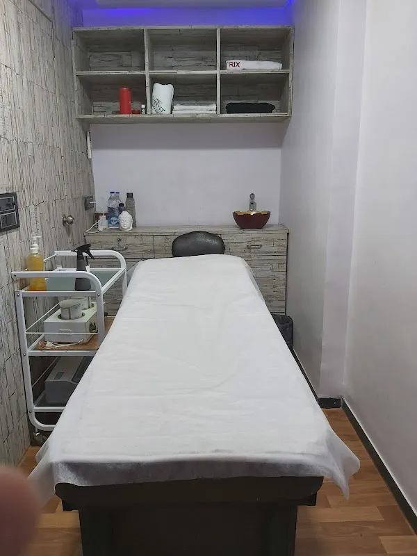 Siren Salon And Academy