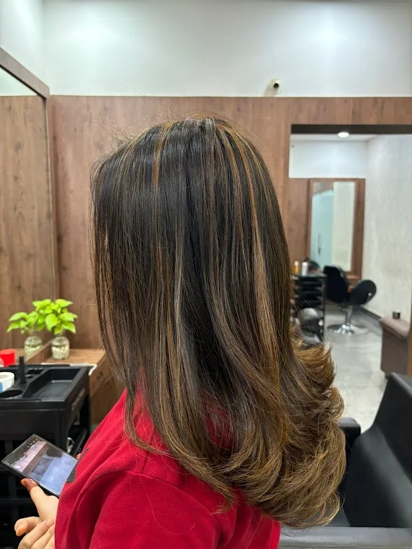 Bloom Unisex Salon