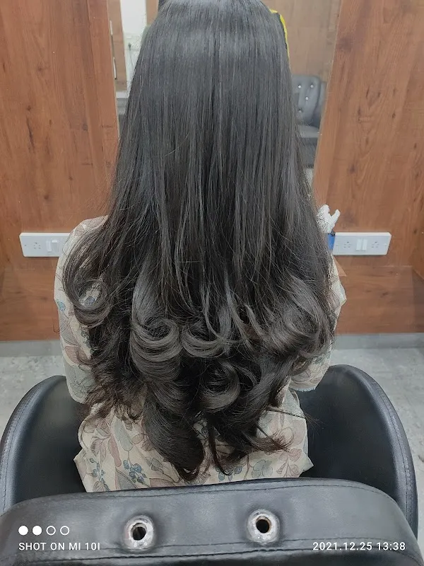 Bloom Unisex Salon