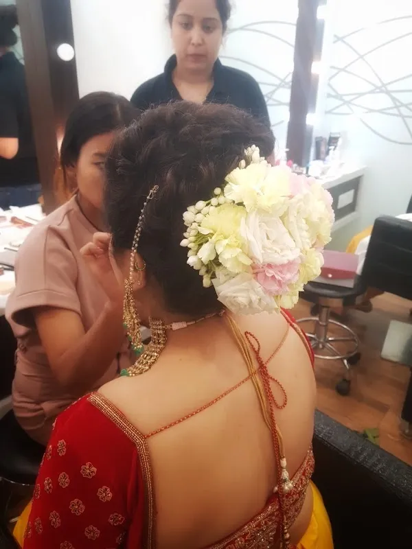 Toni & Guy Dehradun