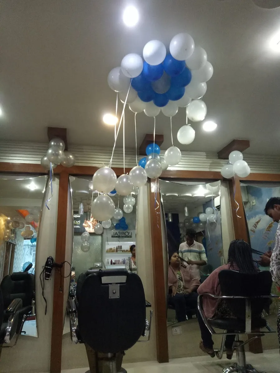 Pinups Hair and Beauty salon