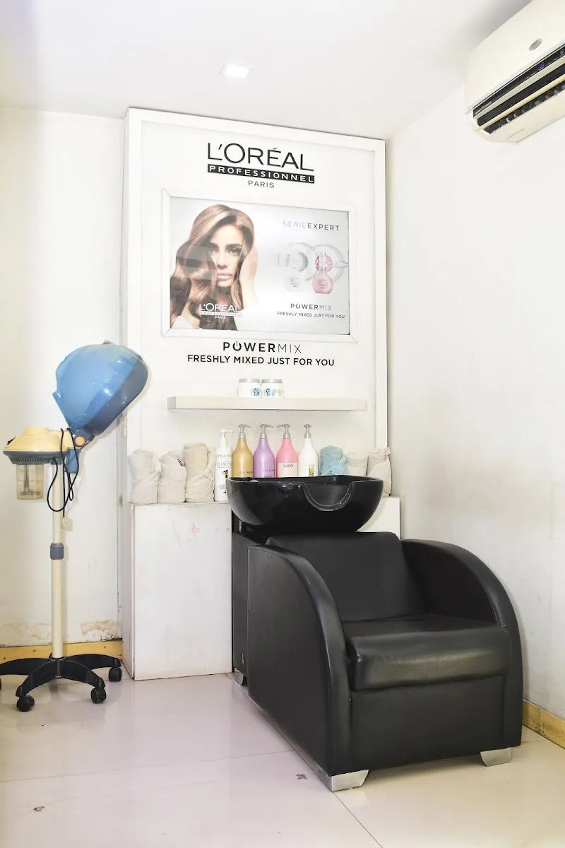 Pinups Hair and Beauty salon