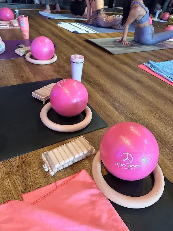 YOGITHOT Studio