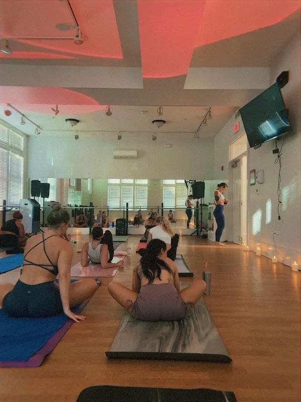 YOGITHOT Studio