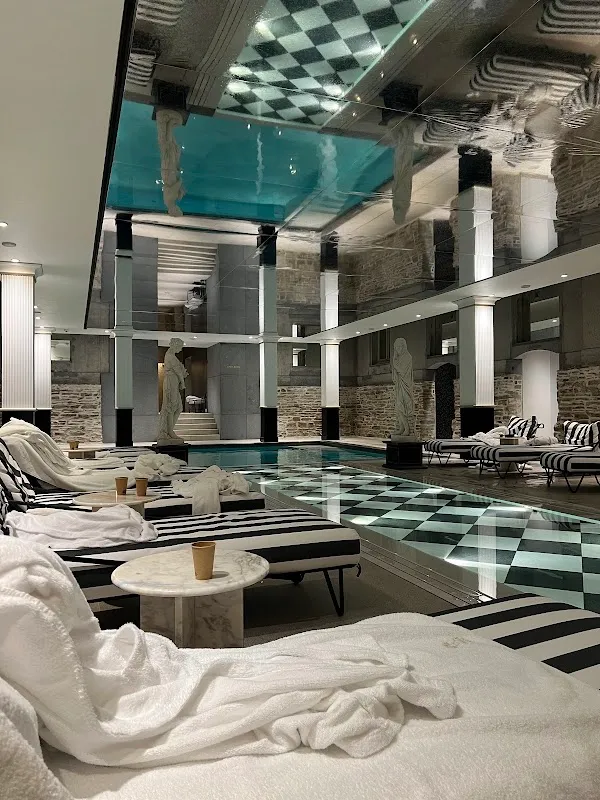 Les Bains De Spa