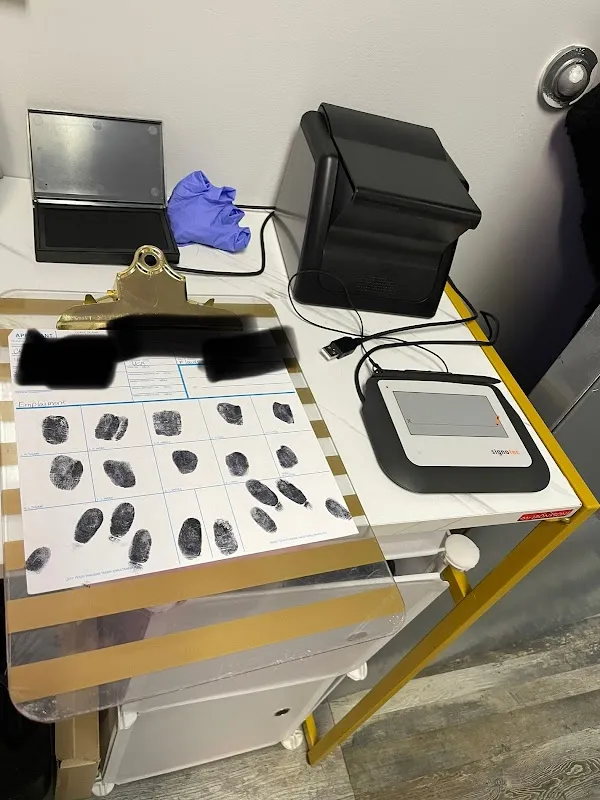 EasyWay Fingerprinting & Notary