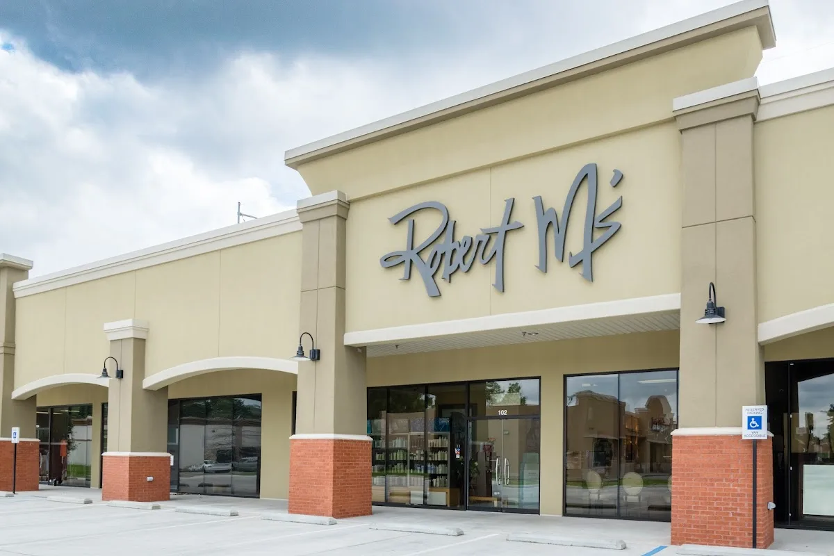 Robert M's