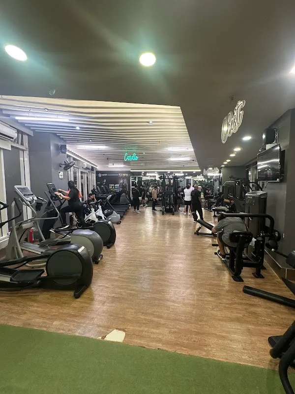 Youmania Fitness - Available on Cult.fit | Best gym in Borivali, Mumbai