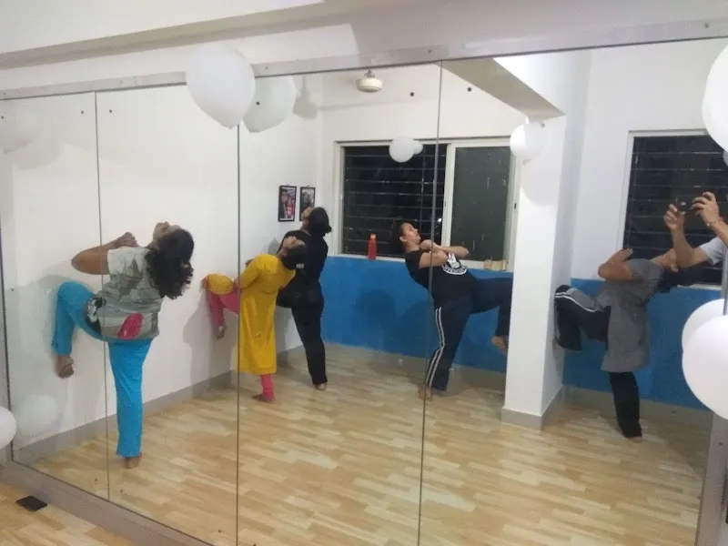 DANCEFIT STUDIO