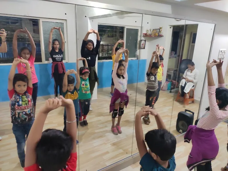 DANCEFIT STUDIO