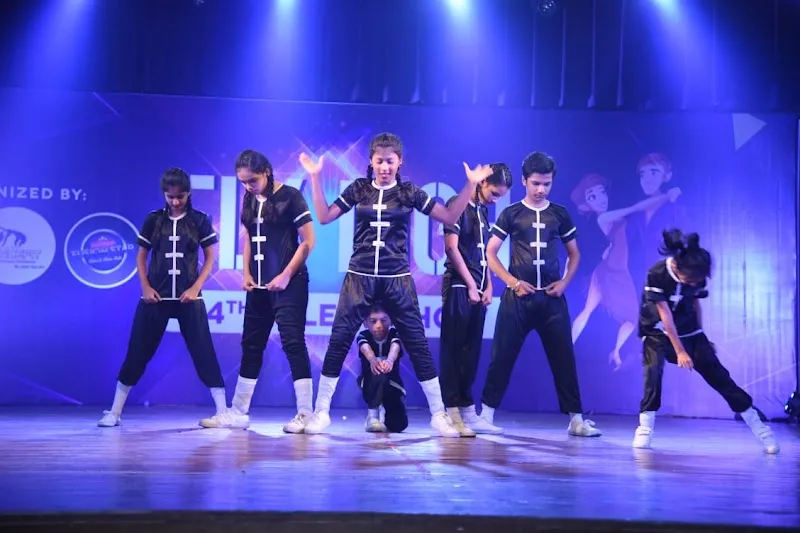 DANCEFIT STUDIO