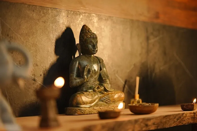 Edhatu yoga studio