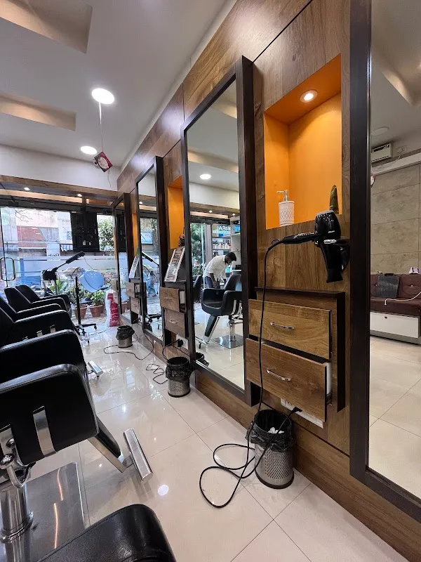 Dreams men's salon
