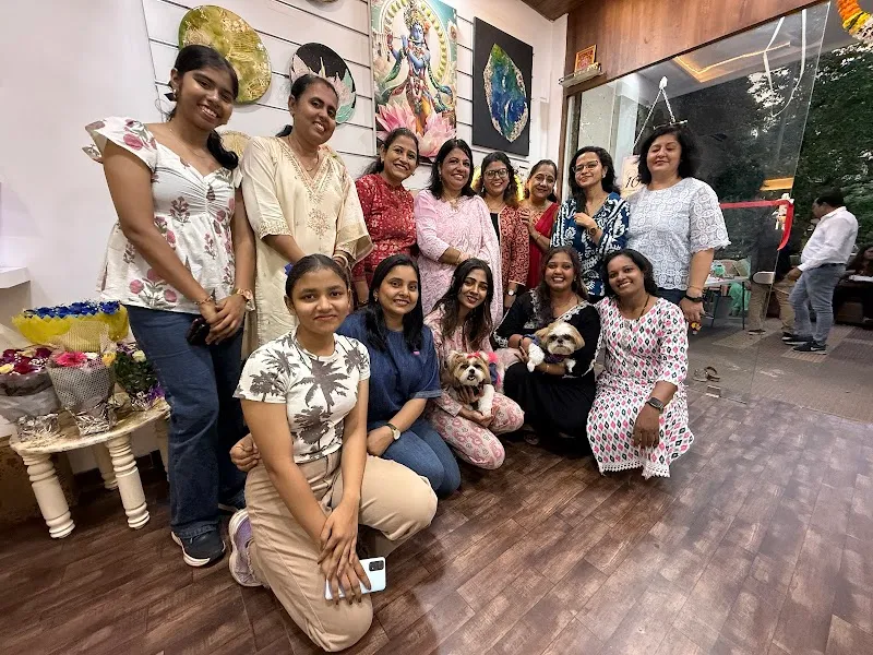 Heenas Creatio Art Studio
