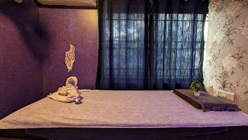 Feather Touch Relax - Best Unisex Spa in Bangalore l Spa in Frazer Town