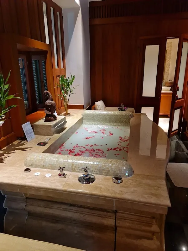 Spa In Kemps Corner